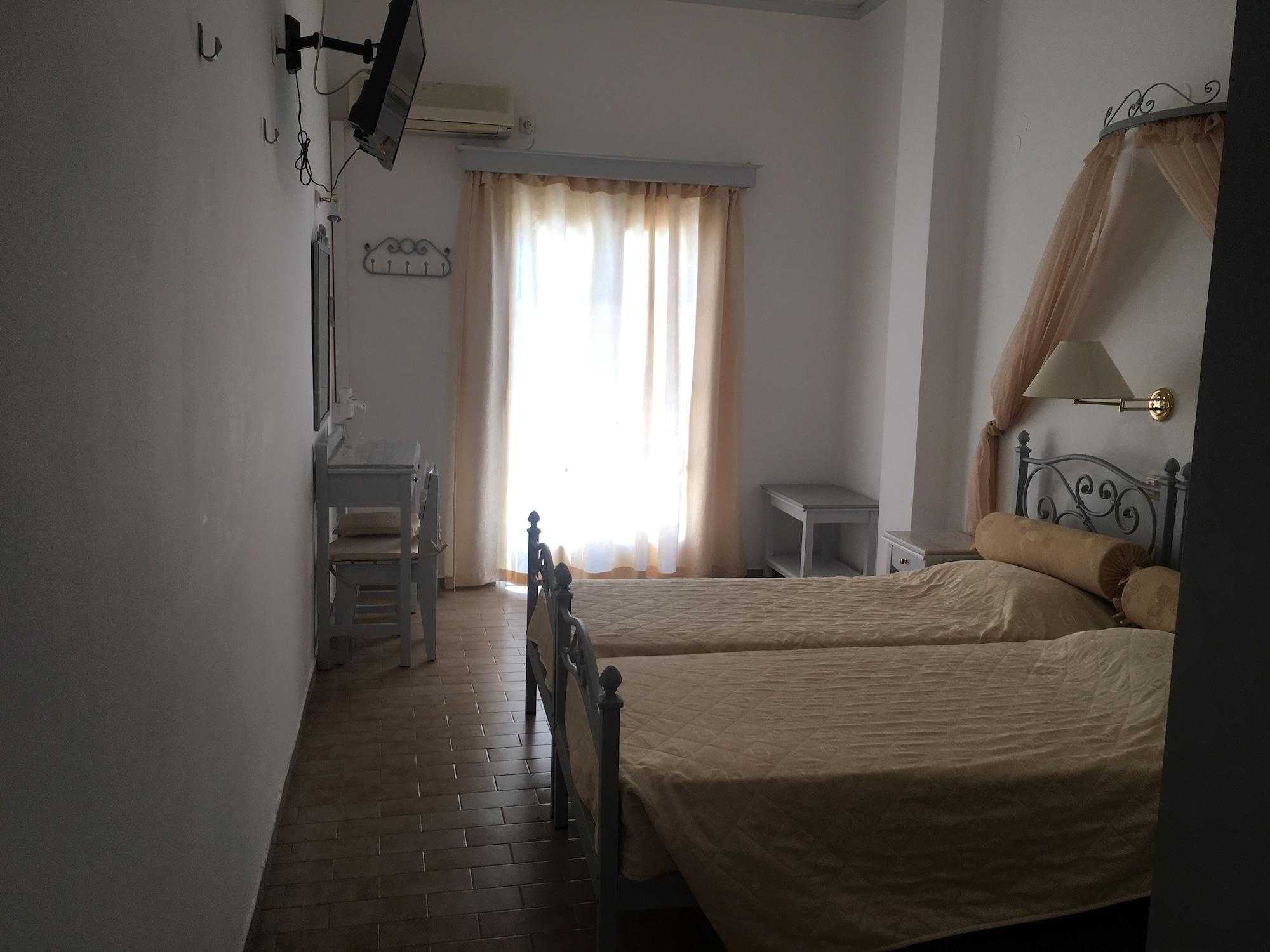 Hotel Avra Камари Экстерьер фото
