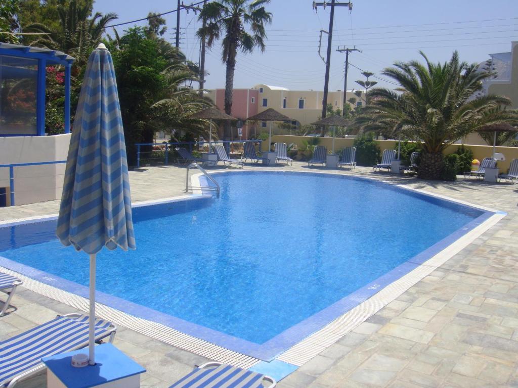 Hotel Avra Камари Экстерьер фото