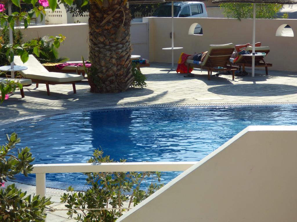 Hotel Avra Камари Экстерьер фото