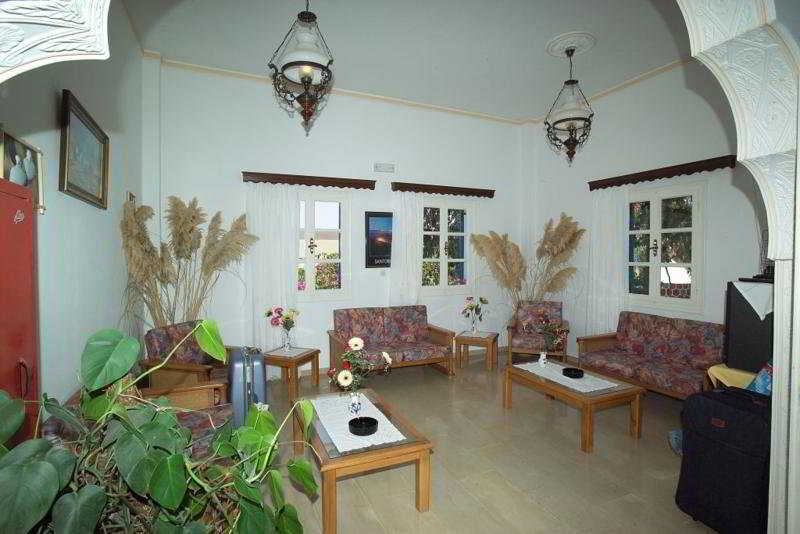 Hotel Avra Камари Экстерьер фото